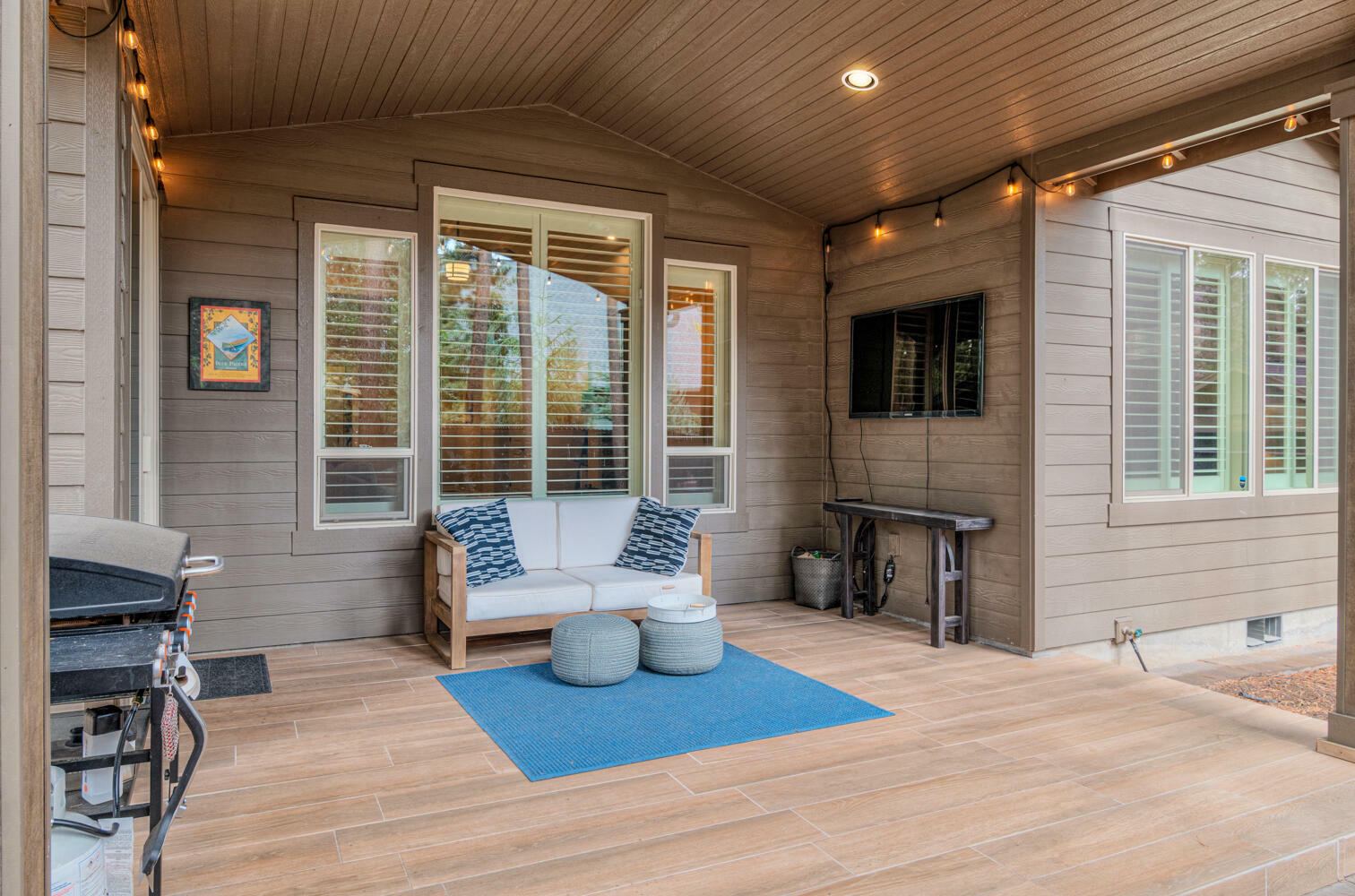 Property Photo:  51868 Trapper George Lane  OR 97739 