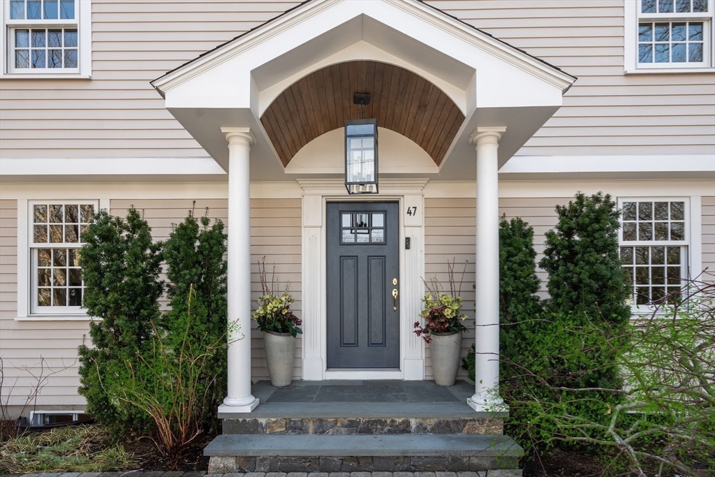 Property Photo: 47 Norwich Rd MA 02481