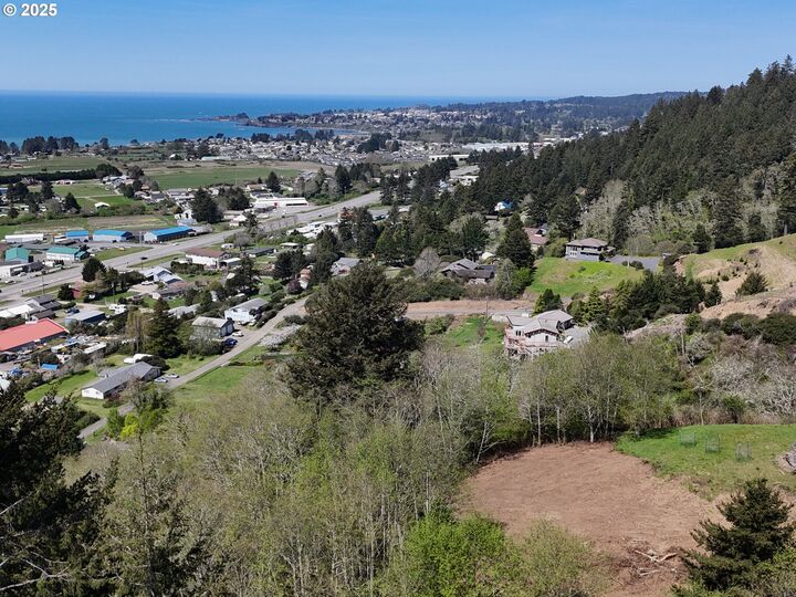 Property Photo:  Upper Benham Ln 300  OR 97415 