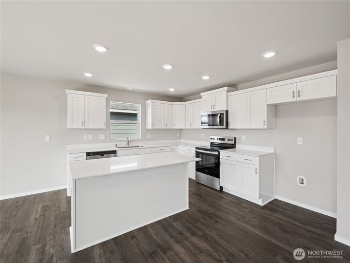 Property Photo:  1703 S Mallard Way 12  WA 98926 