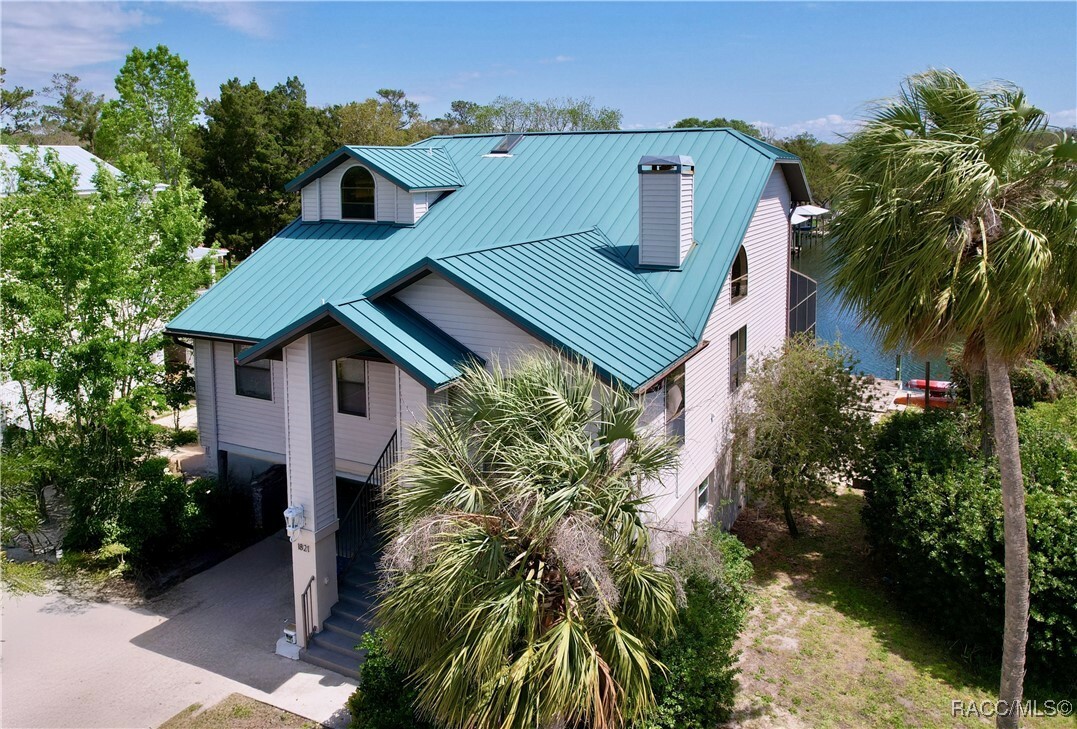 Property Photo: 1821 NW 20th Avenue FL 34428