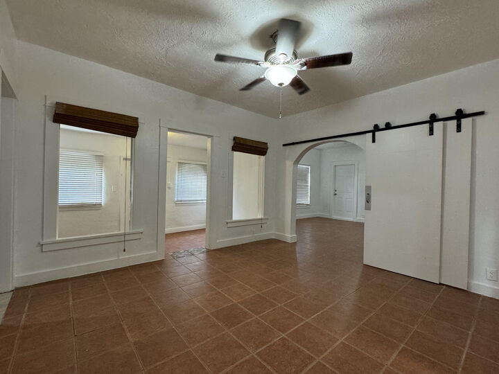 Property Photo:  701 SW 8th Avenue  FL 33444