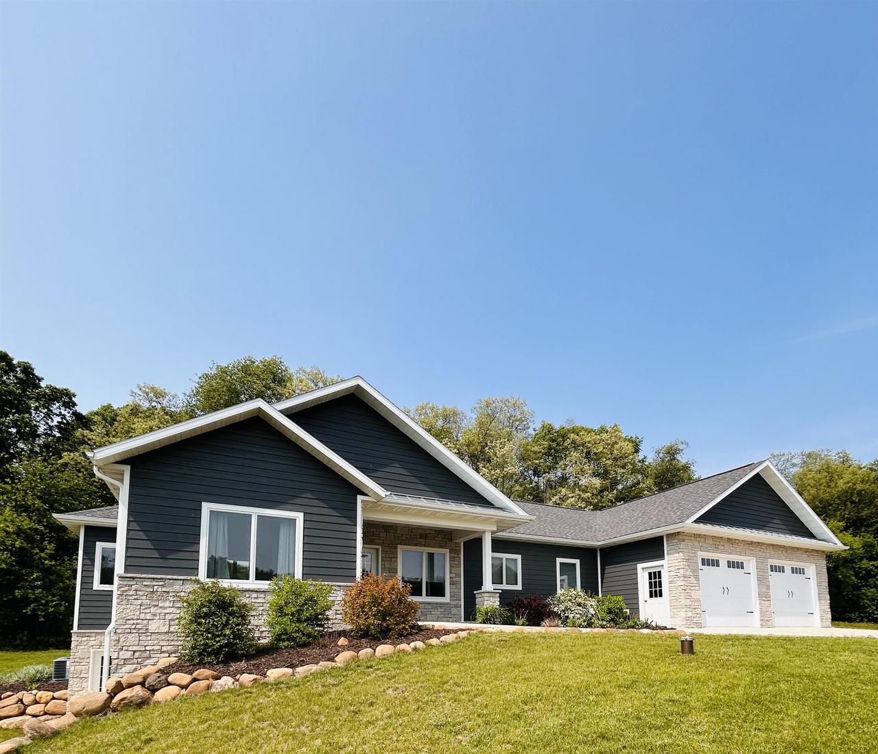 Property Photo: W4668 Reetz Road WI 54968
