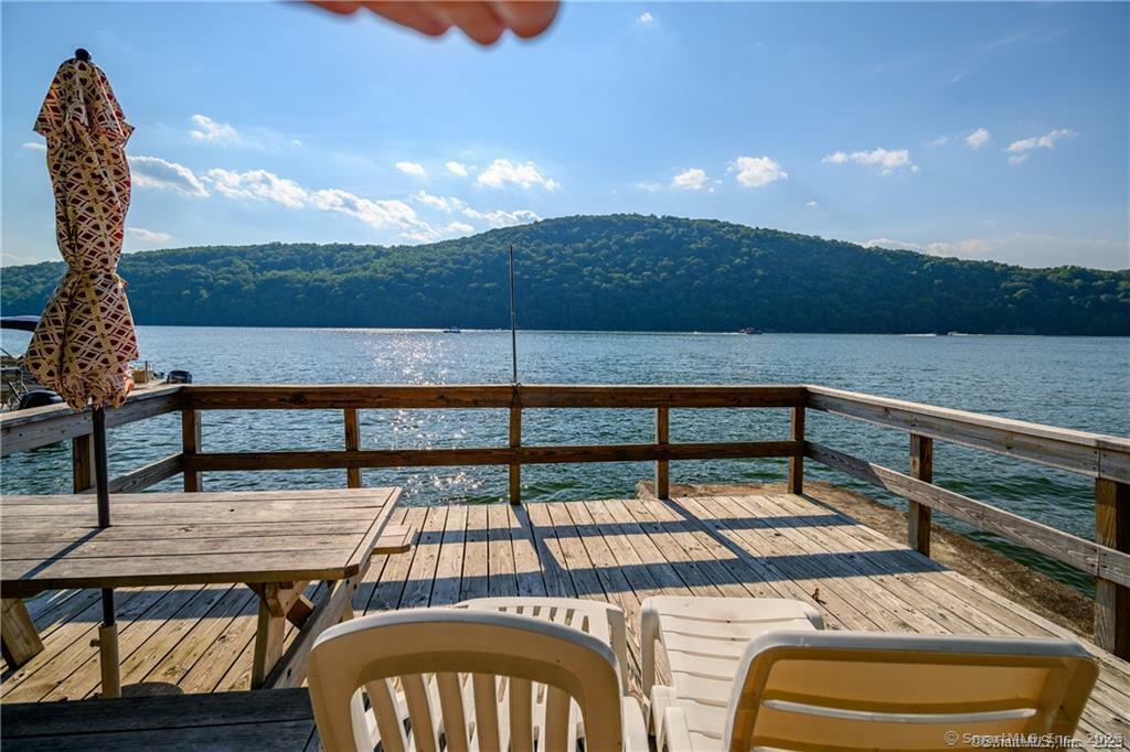 20 Musnug Road  Danbury CT 06811 photo