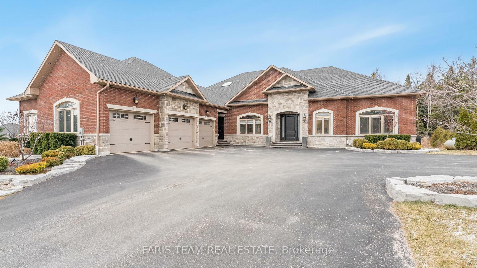 Property Photo: 158 Dale Crescent ON L0L 1L0