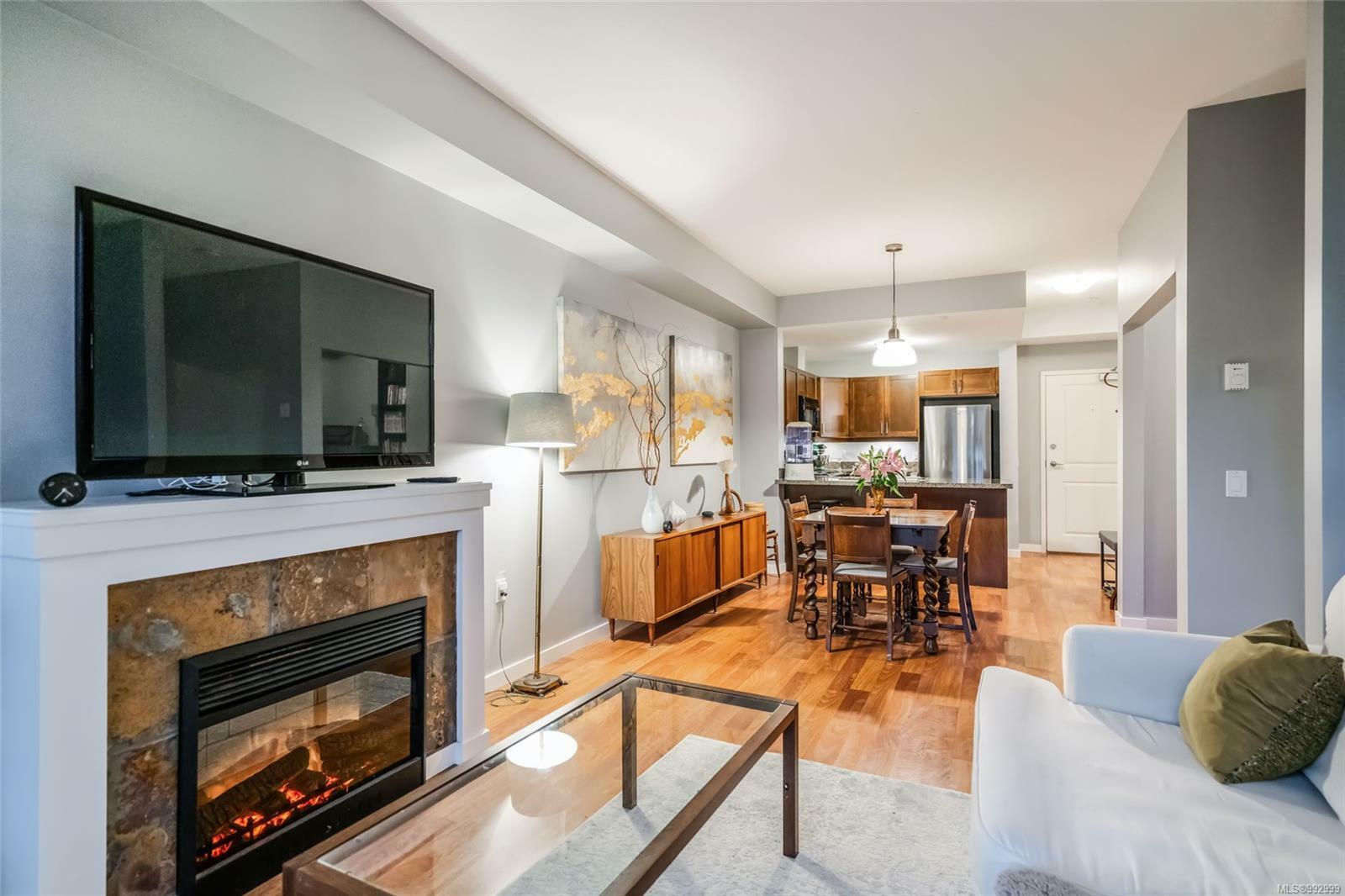 Property Photo: 297 Hirst Ave W 111 BC V9P 0A4