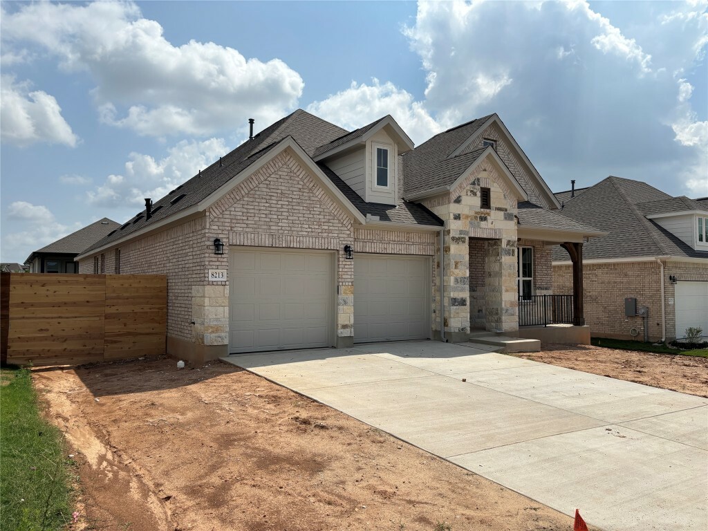 Property Photo: 8213 Grenadier Drive TX 78738