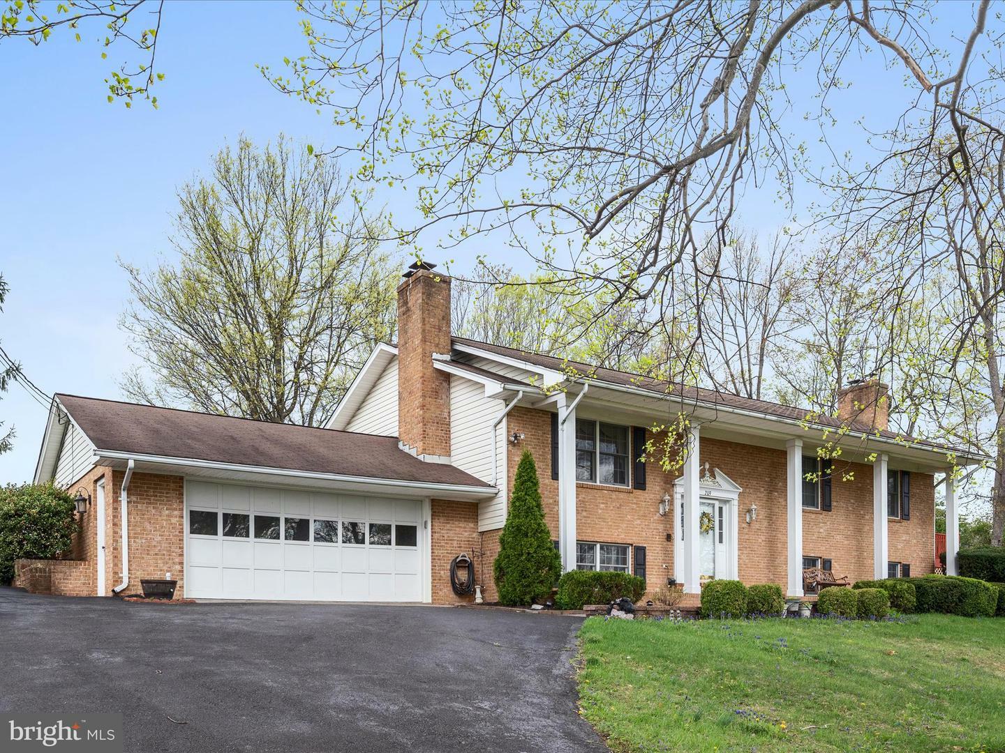 Property Photo: 209 Sterrett Lane VA 22624