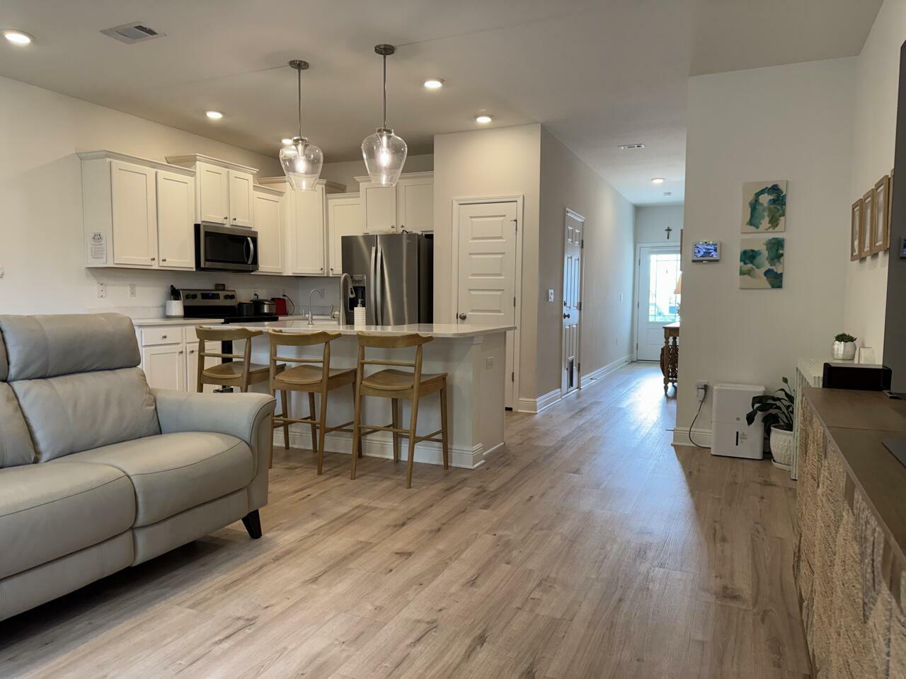 Property Photo: 40 Redbird Lp FL 32541