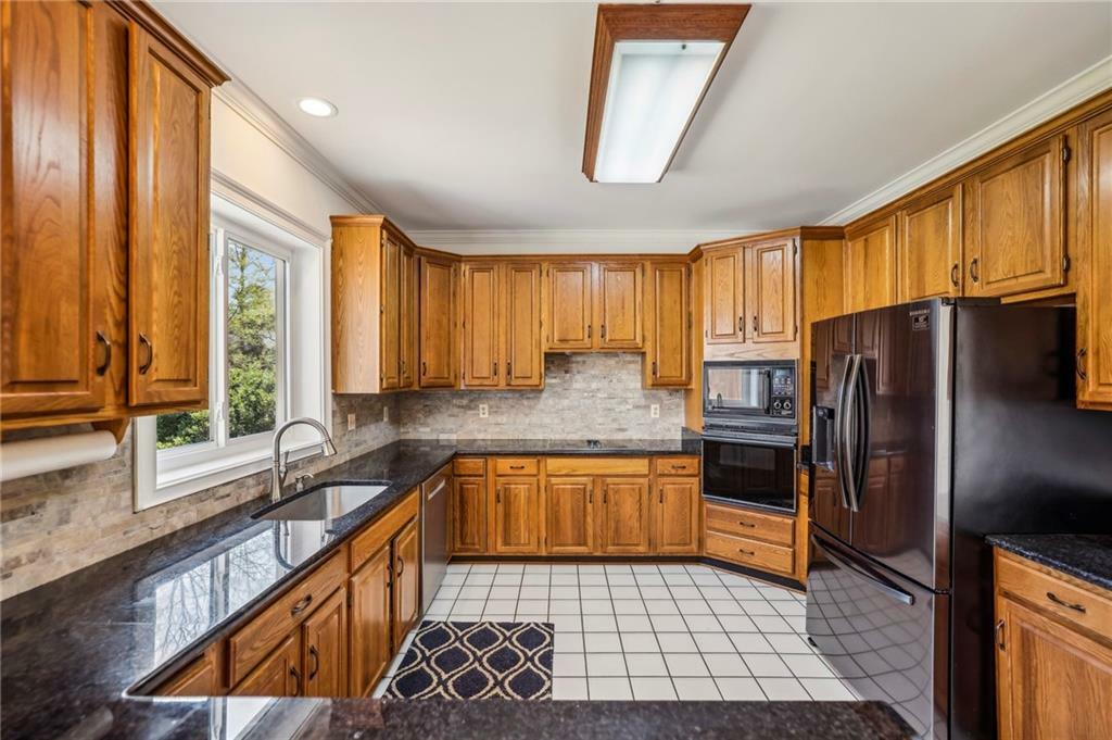 Property Photo: 321 Covered Bridge Place SW GA 30082