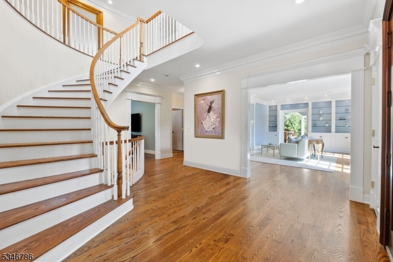 Property Photo:  15 Linden Ln  NJ 07928 