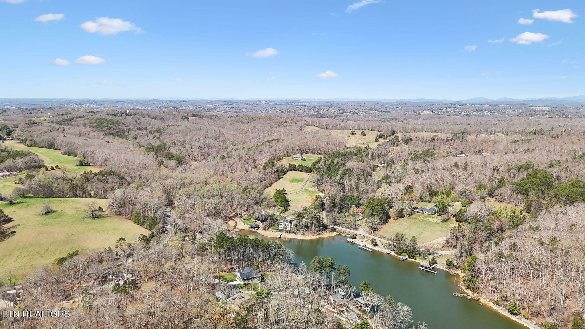 Property Photo: 3798 Lakeland Drive TN 37772