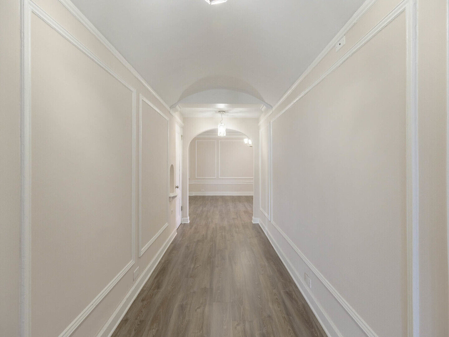 Property Photo:  6700 S Crandon Avenue 6C  IL 60649 