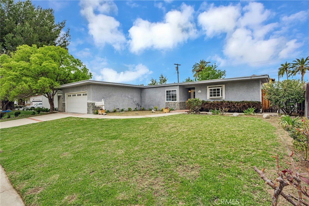Property Photo: 9715 Delco Avenue CA 91311