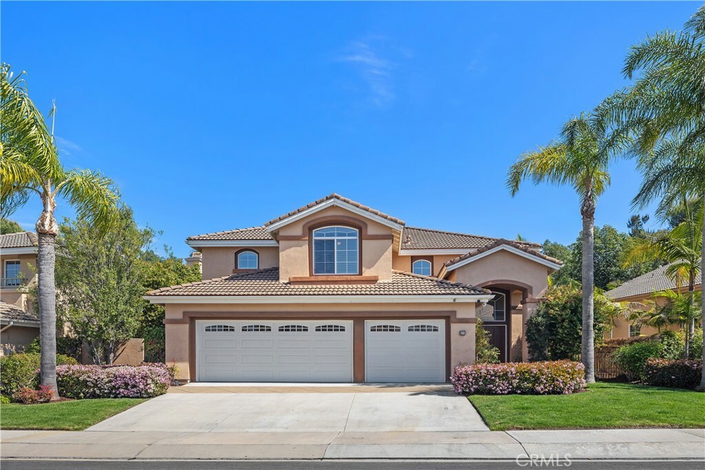 Property Photo:  27 Hawk Hill  CA 92692 