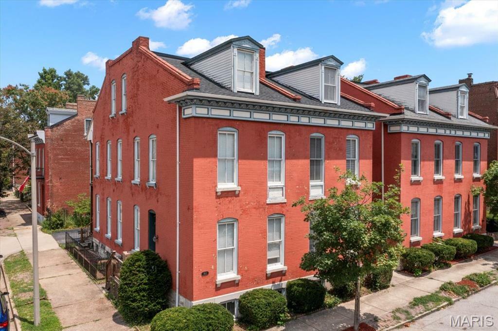 Property Photo: 1931 Arsenal Street MO 63118