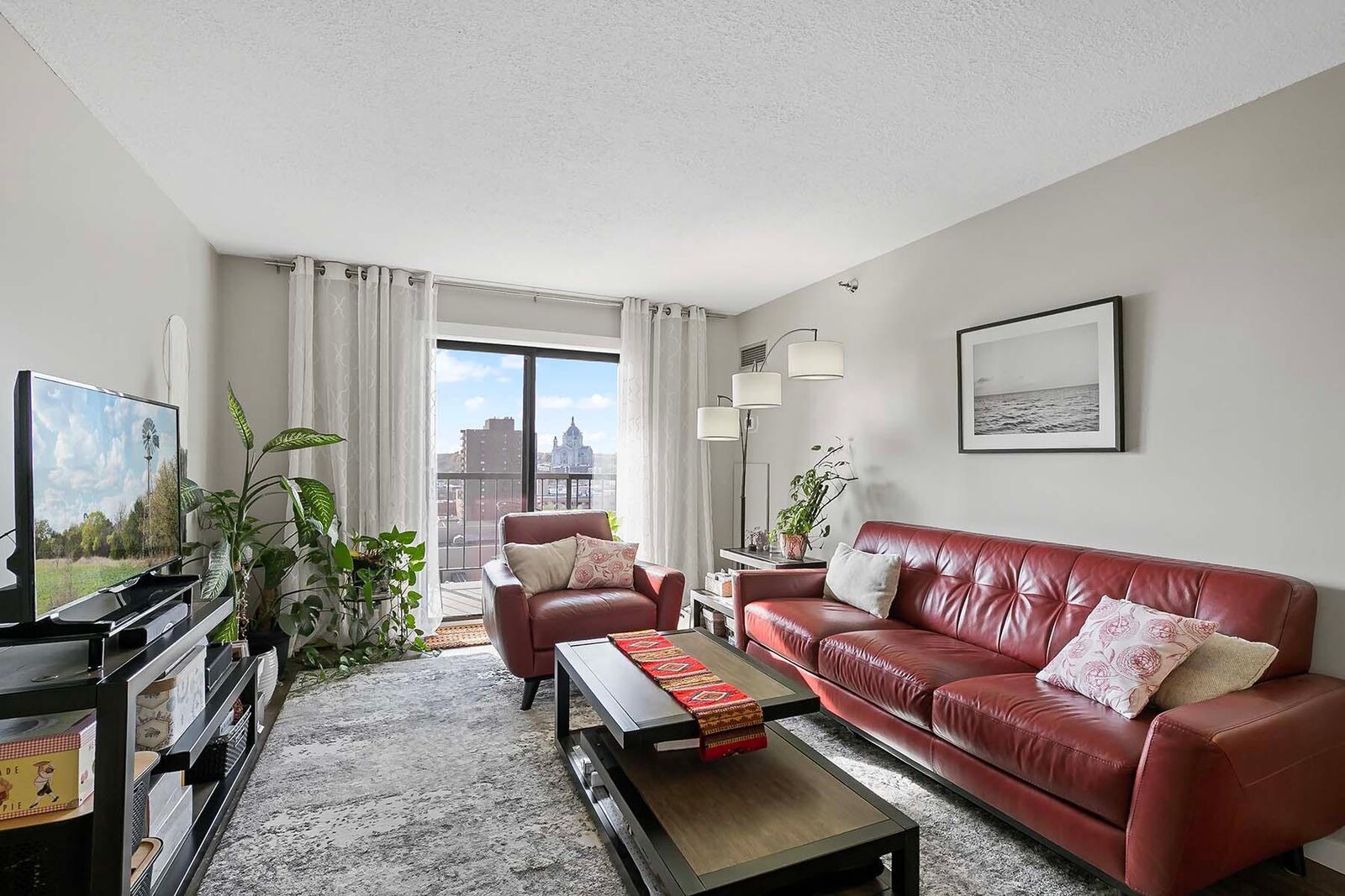 Property Photo: 78 10th Street E 1908 MN 55101
