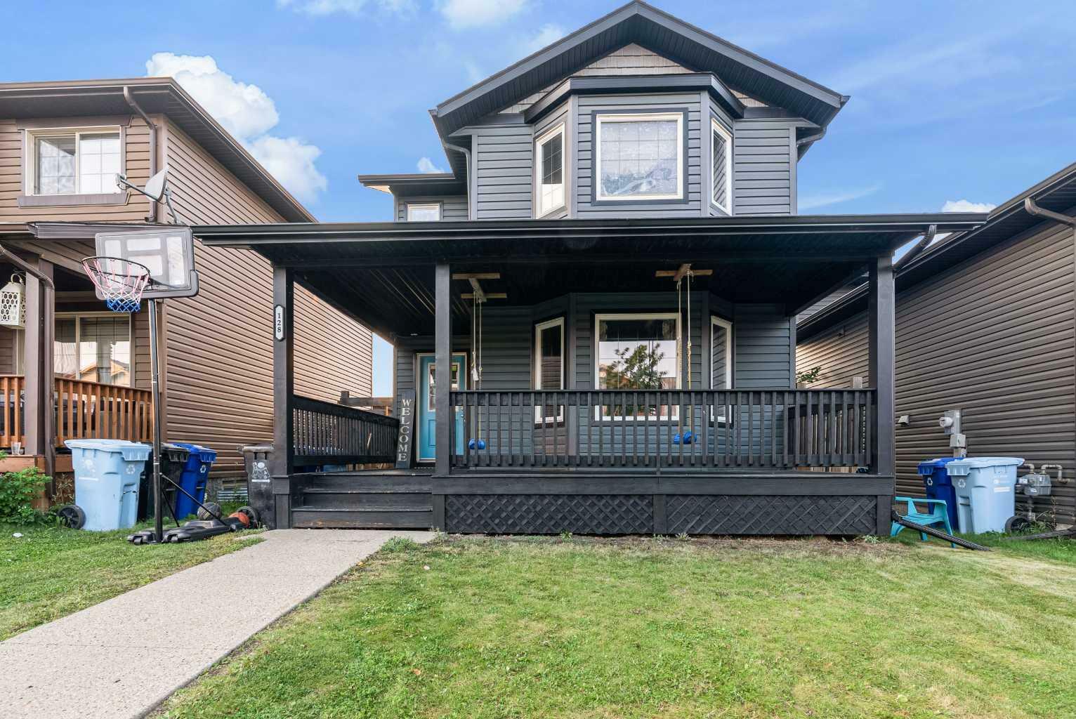 Photo de la propriété: 128 Honeysuckle Way AB T9K 0M8