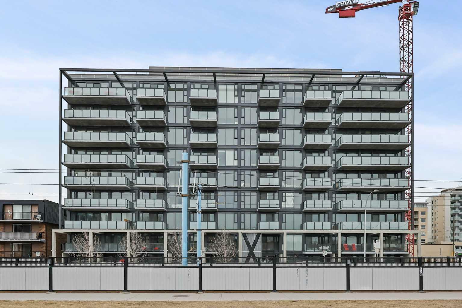 Property Photo: 327 9A Street NW 807 AB T2N 1T7