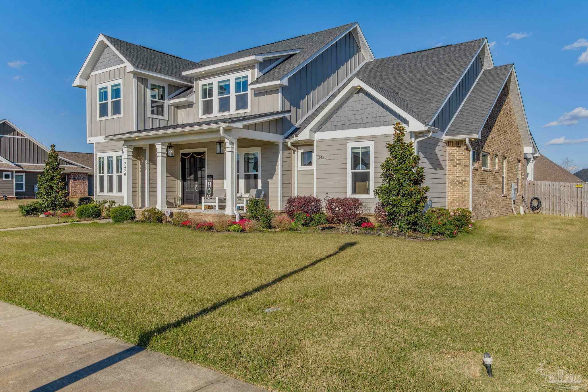 Property Photo: 2420 Meeting St FL 32533