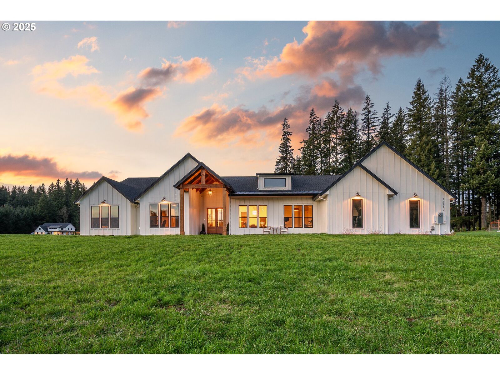 Property Photo:  13712 NE Grantham Rd  WA 98601 
