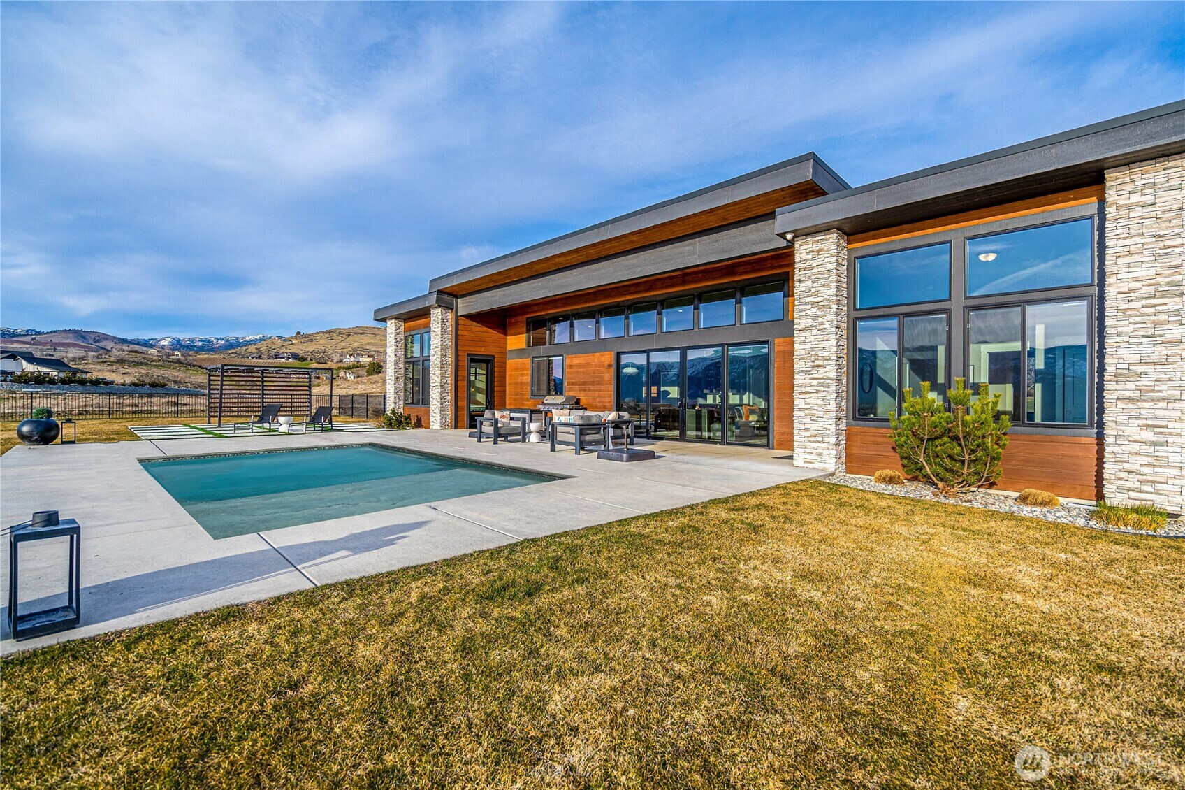 Property Photo: 37 Merlot Lane WA 98831