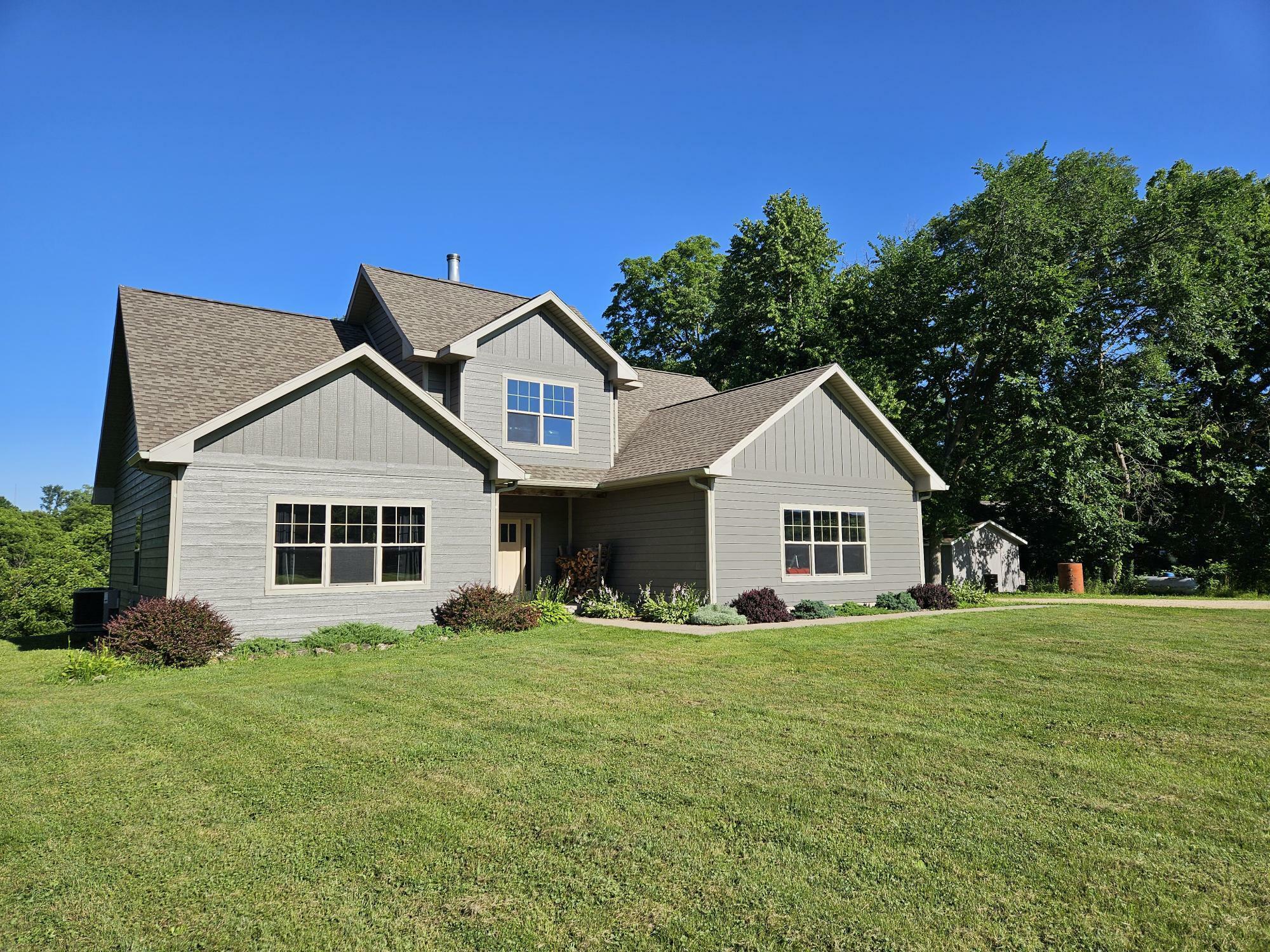 Property Photo: 166 S Rocky Hill Road IL 61036