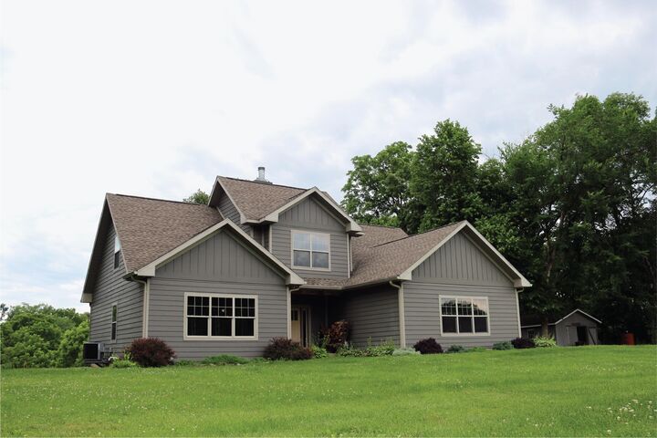 Property Photo: 166 S Rocky Hill Road IL 61036