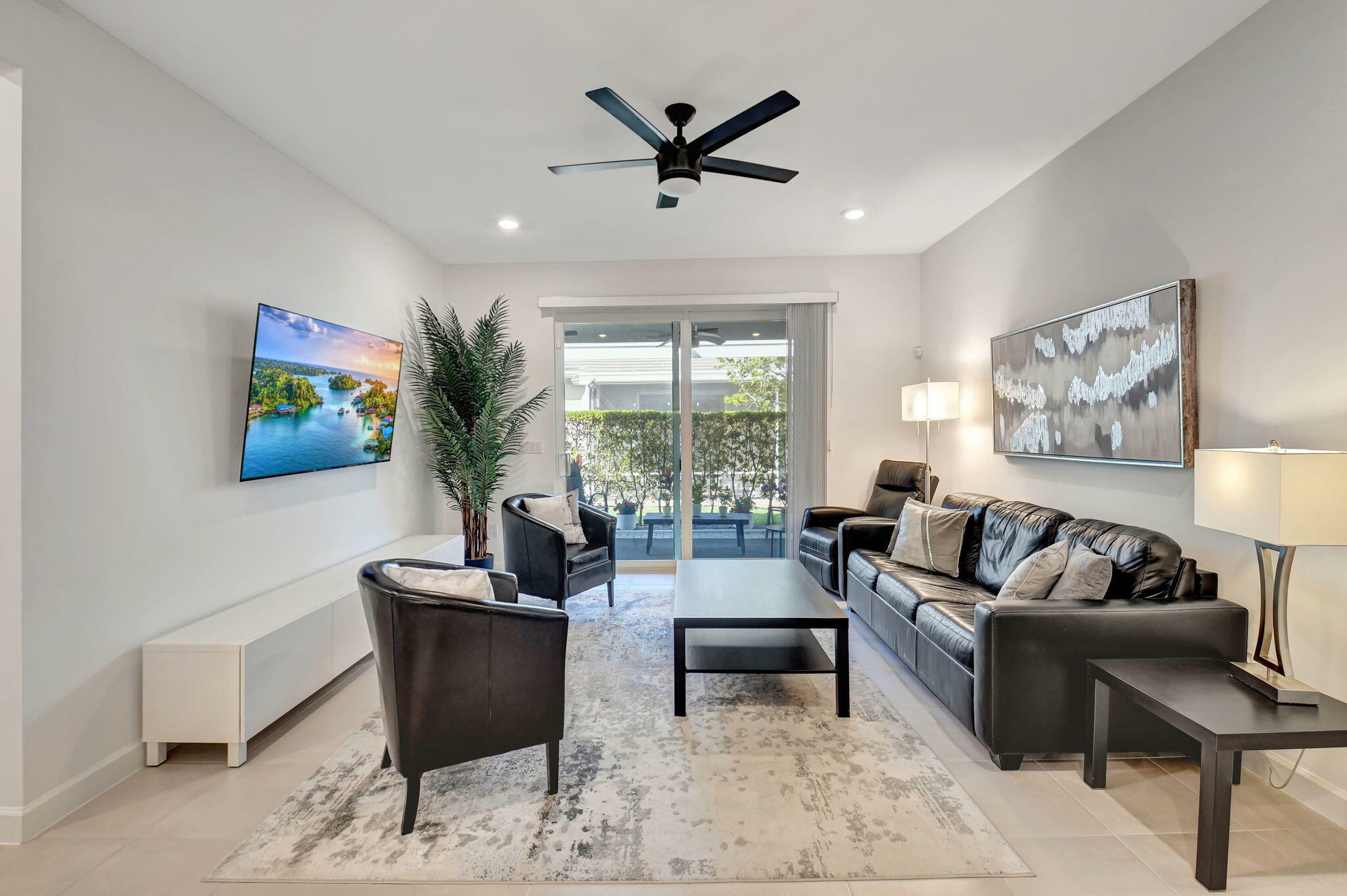 Property Photo: 14481 Highland Center Way FL 33446