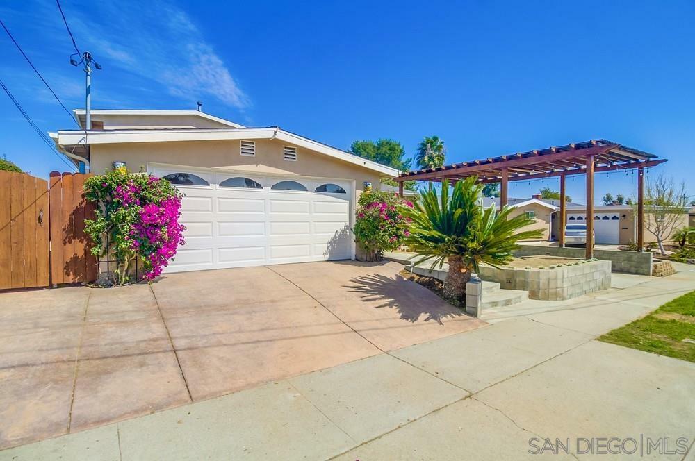 Property Photo: 3333 Dorchester Drive CA 92123