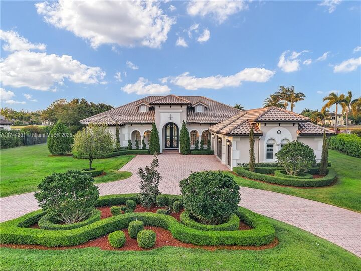 Property Photo: 14443 S Jockey Cir S FL 33330