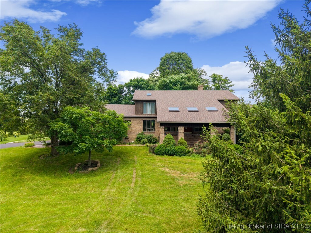 Property Photo: 8006 Shenandoah Lane IN 47136