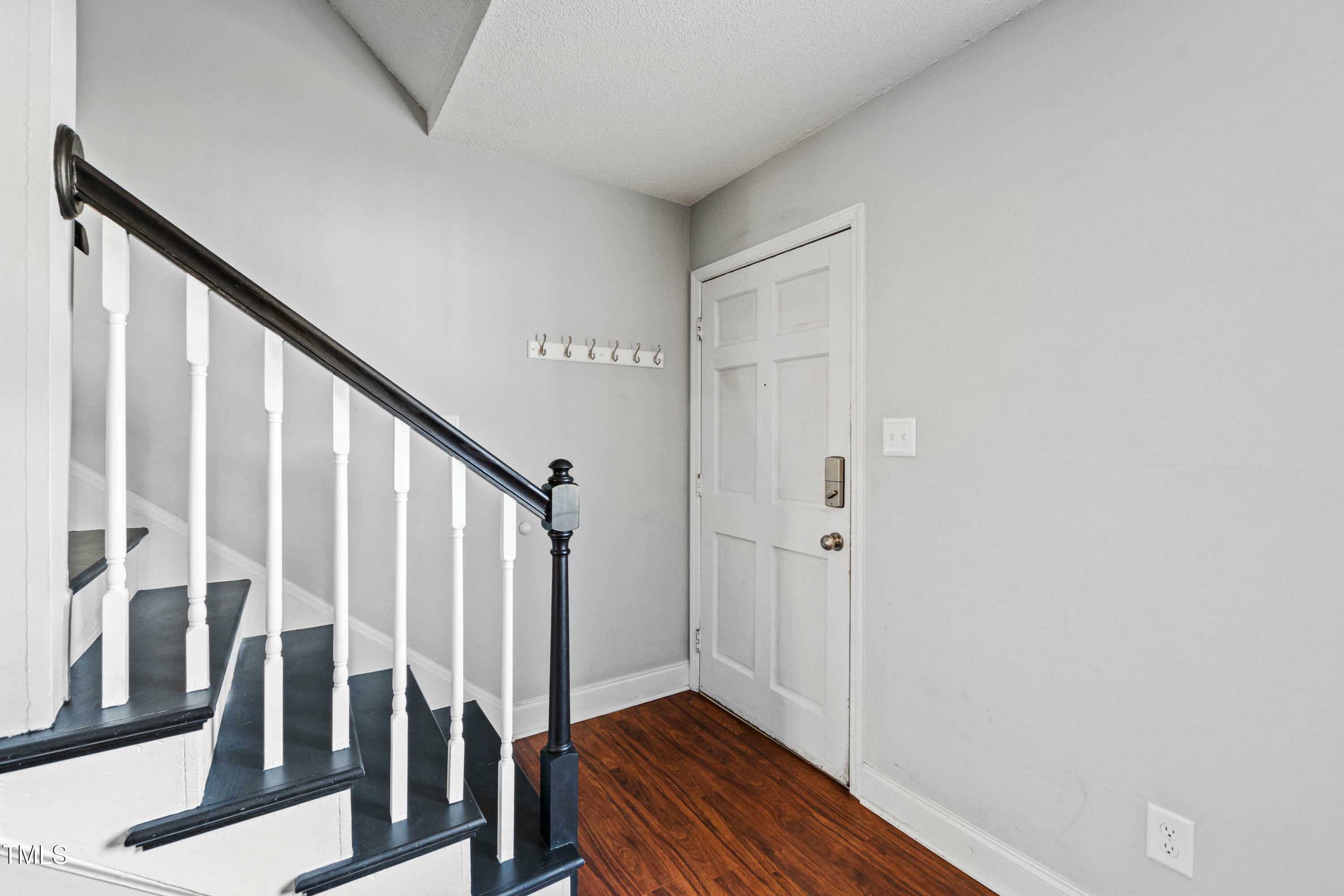 Property Photo:  1248 Jamestown Court  NC 27511 