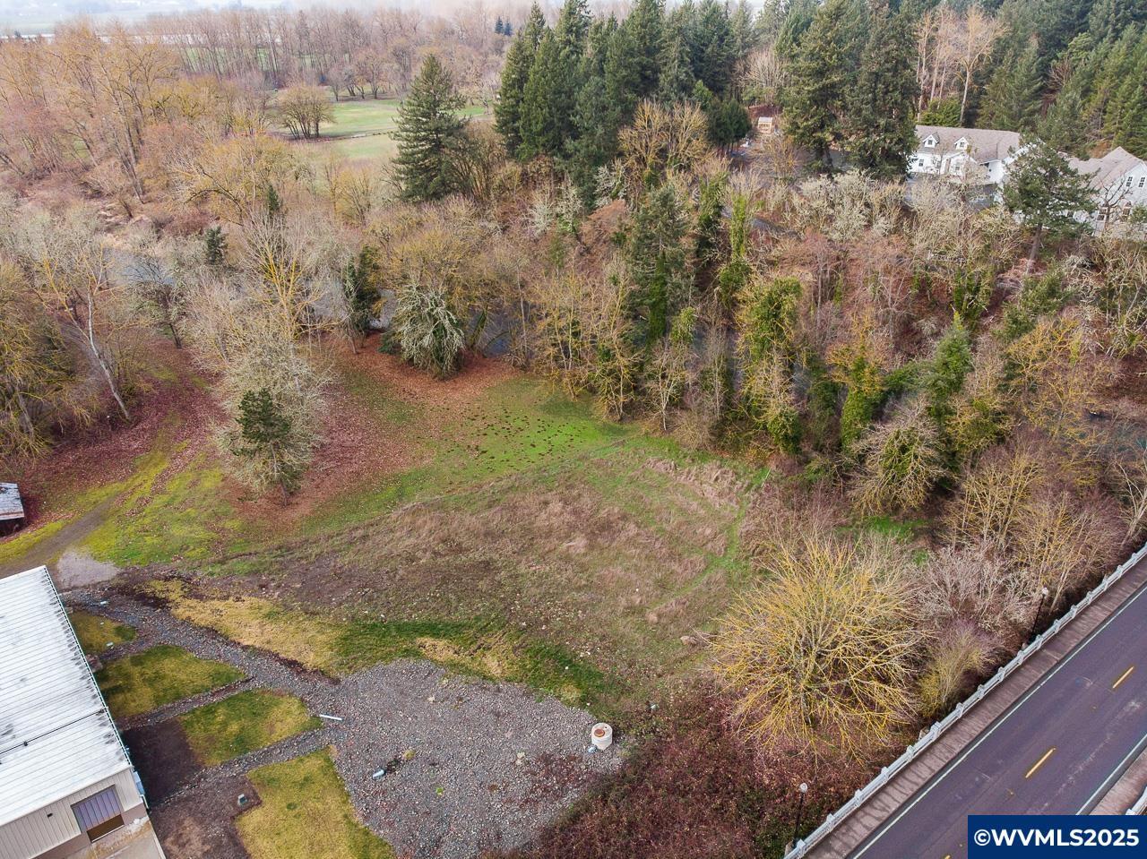 Property Photo:  133 Washburn St  OR 97327 