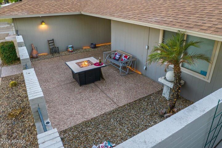 Property Photo: 18410 N 104th Avenue AZ 85373