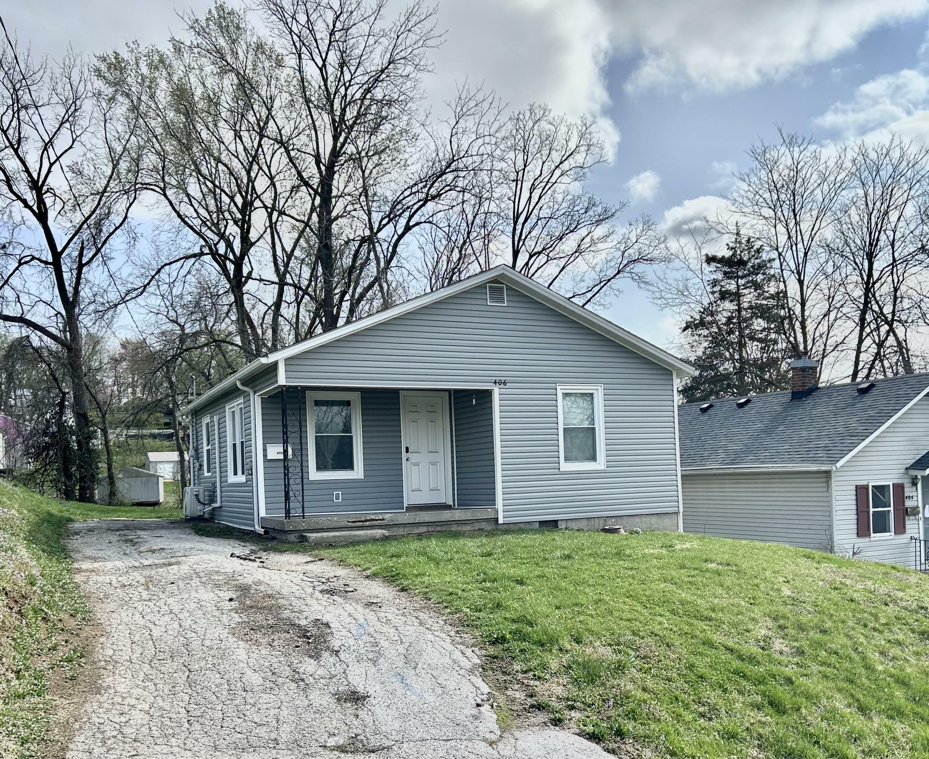 406 Pine St  Boonville MO 65233 photo
