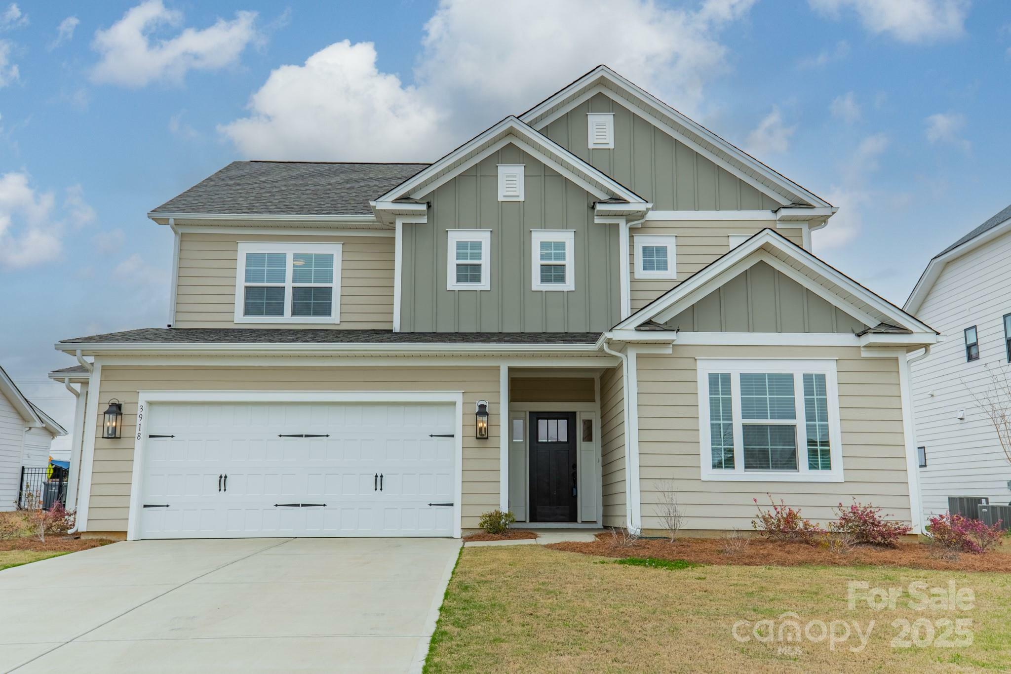 Property Photo: 3918 Dahlia Drive 15 NC 28075