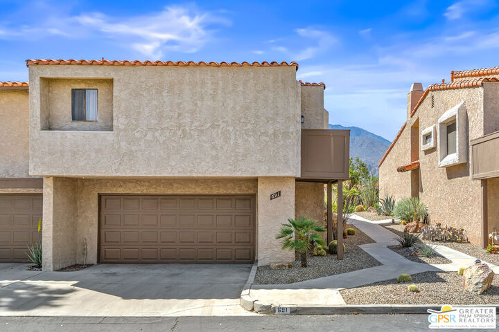 Property Photo: 691 S Calle Petunia CA 92262