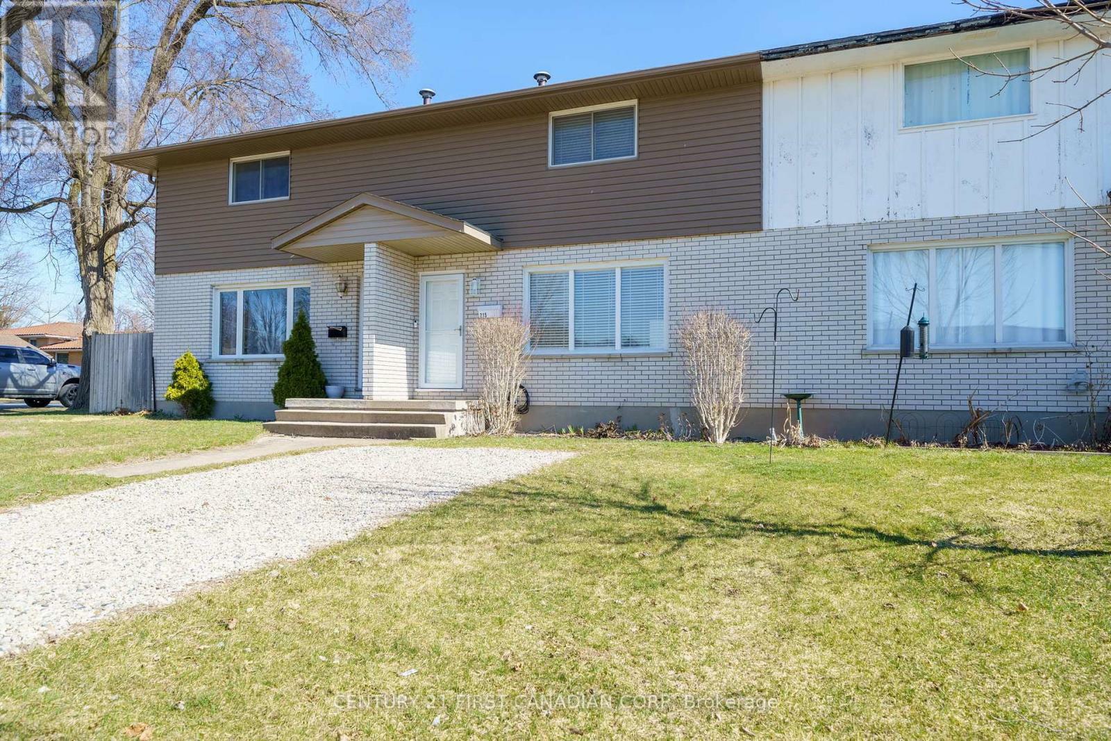 Property Photo: 215 Beattie Street ON N7G 2X3