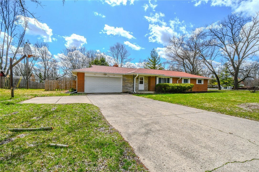 Property Photo: 2989 McKay Road OH 45432