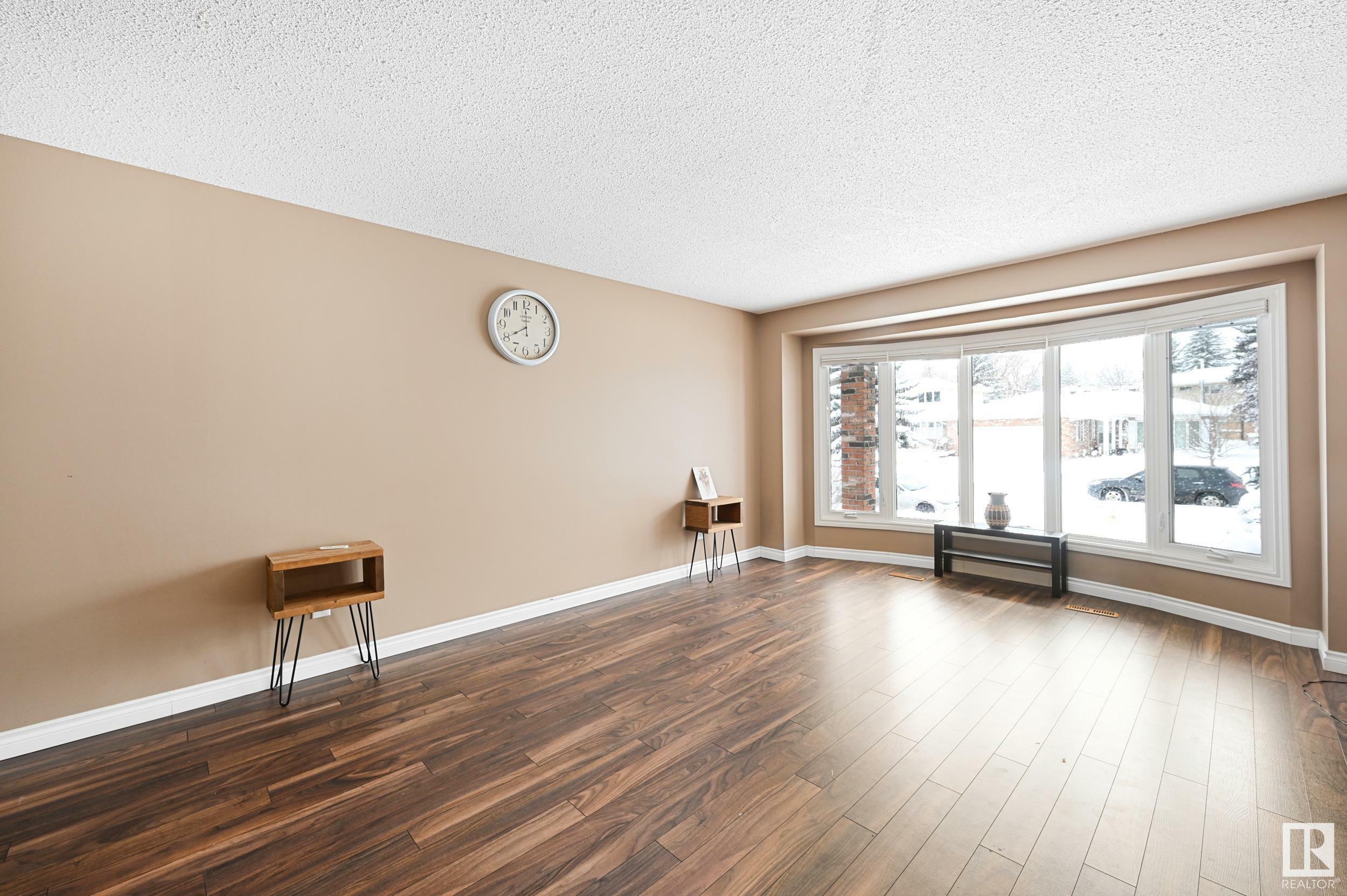 Property Photo: 190 Gariepy Crescent NW AB T6M 1A2
