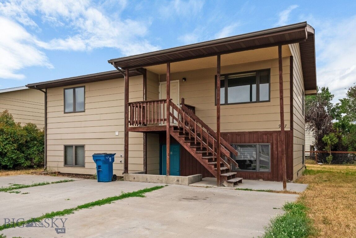 Property Photo: 907 Montana Street MT 59714