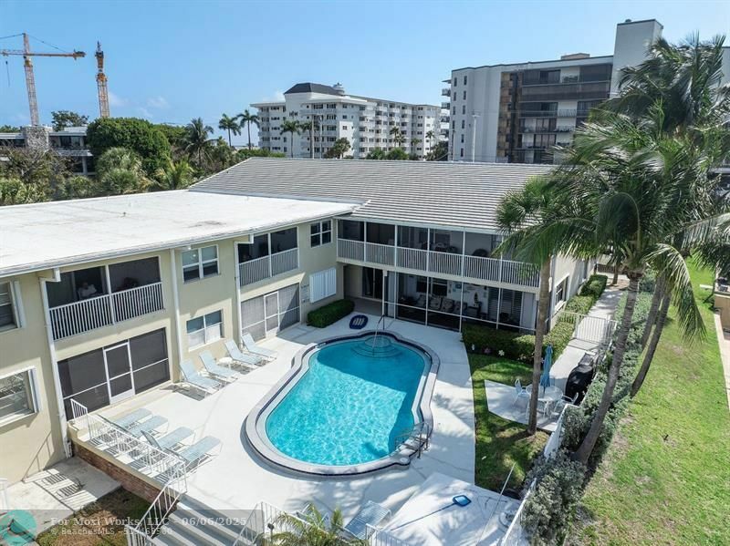 Property Photo: 1166 Hillsboro Mile 5 FL 33062
