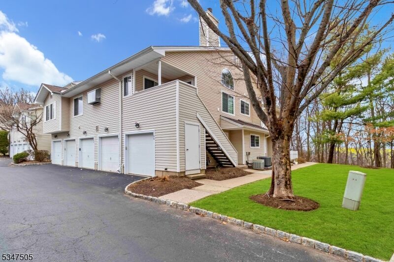 Property Photo:  30 Encampment Dr  NJ 07921 