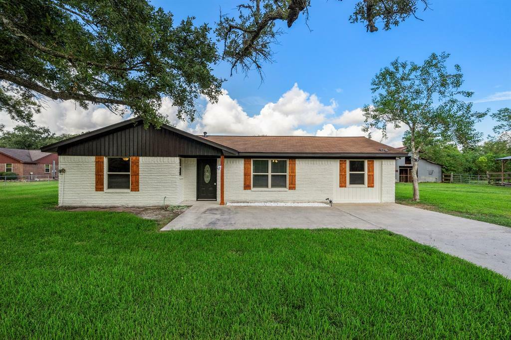 Property Photo: 7230 Avenue L TX 77510