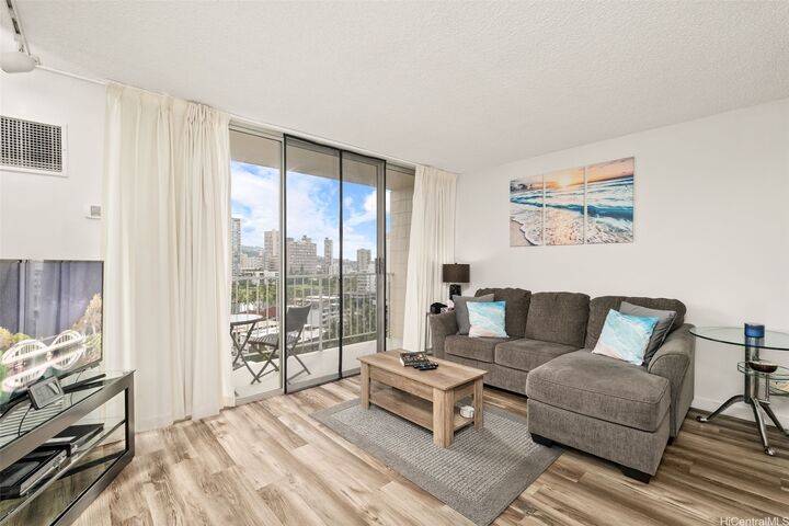 Property Photo:  1925 Kalakaua Avenue 1306  HI 96815 