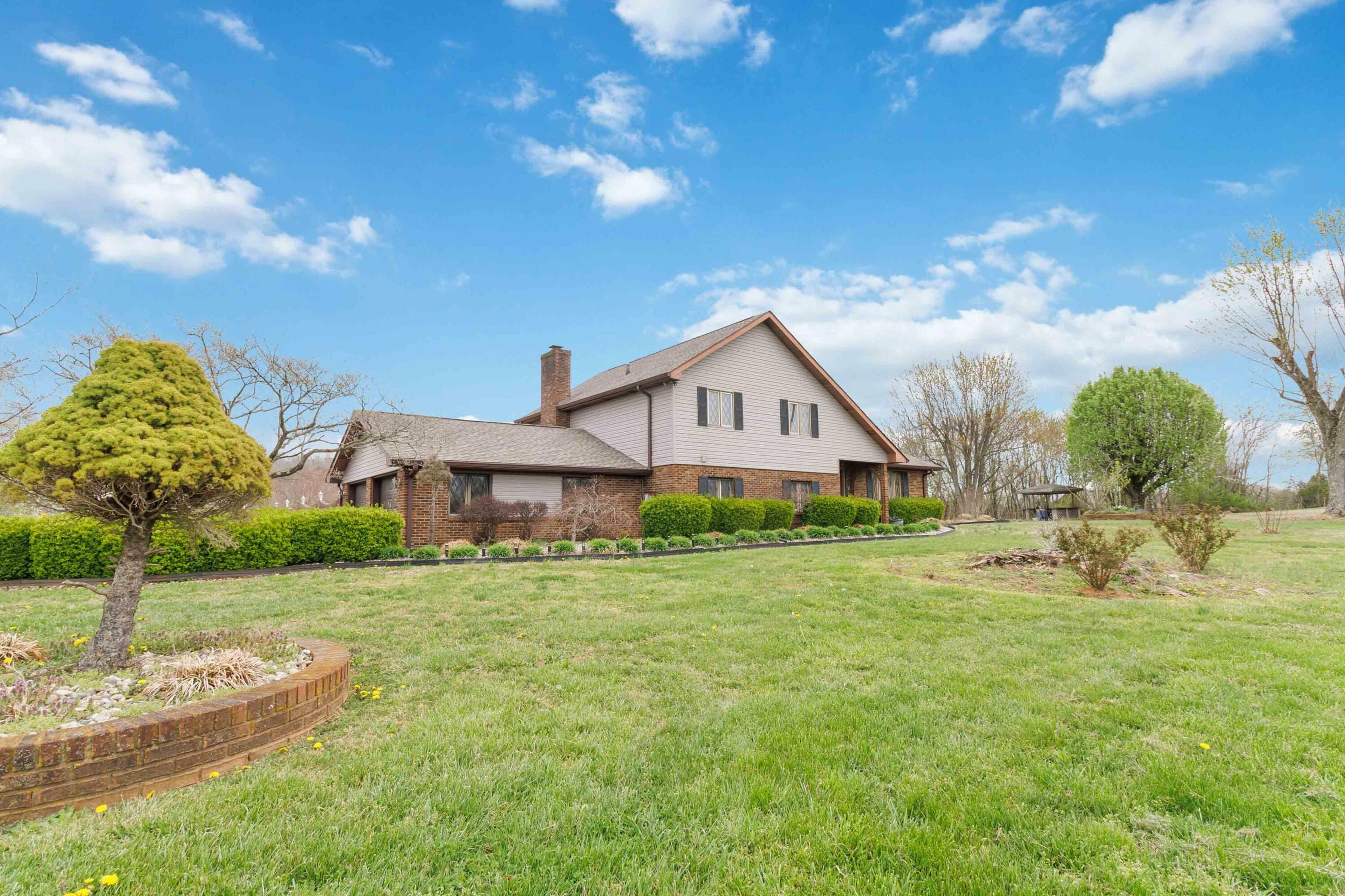 201 Oak Valley Road  Somerset KY 42503 photo