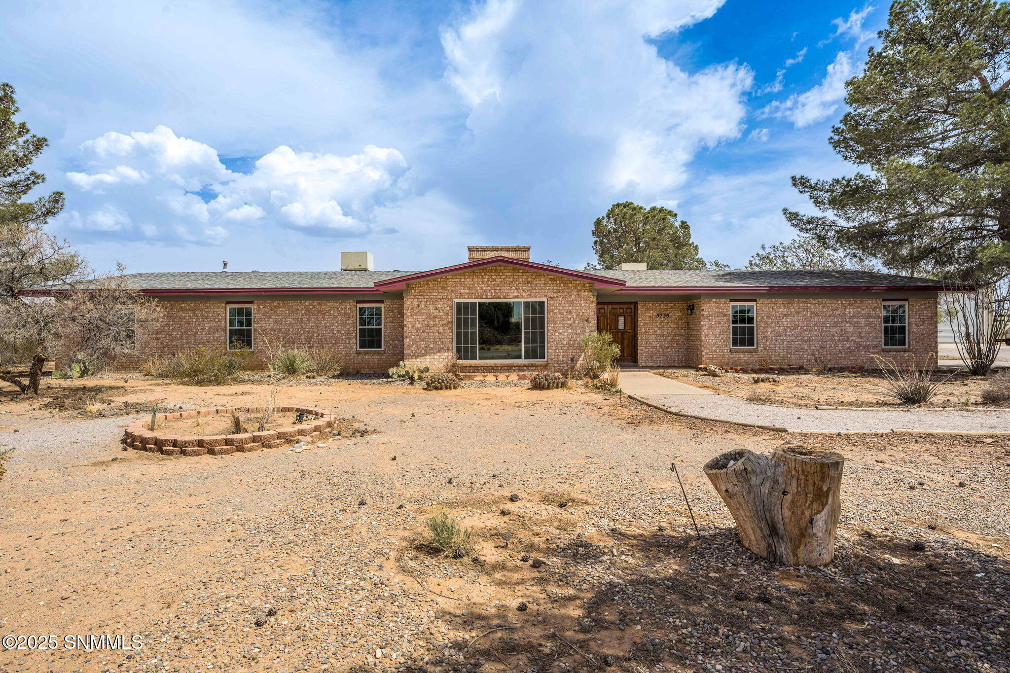 Property Photo: 5750 Shadow Hills Road NM 88012