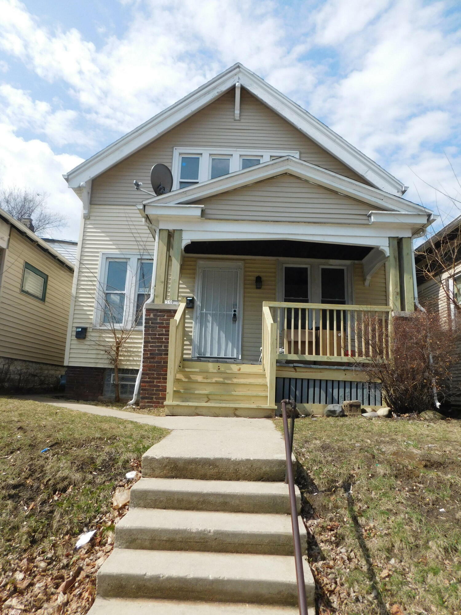 Property Photo: 3291 N 28th St WI 53216