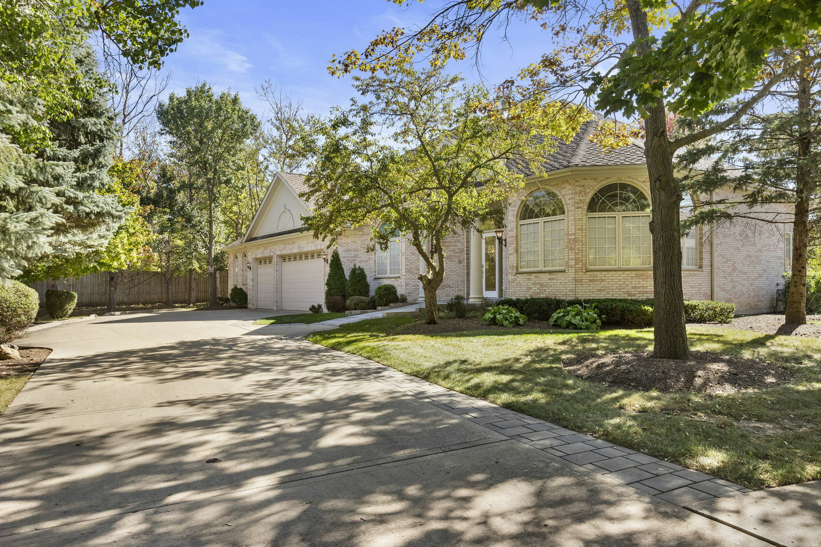 170 Los Lagos Drive  Bloomingdale IL 60108 photo